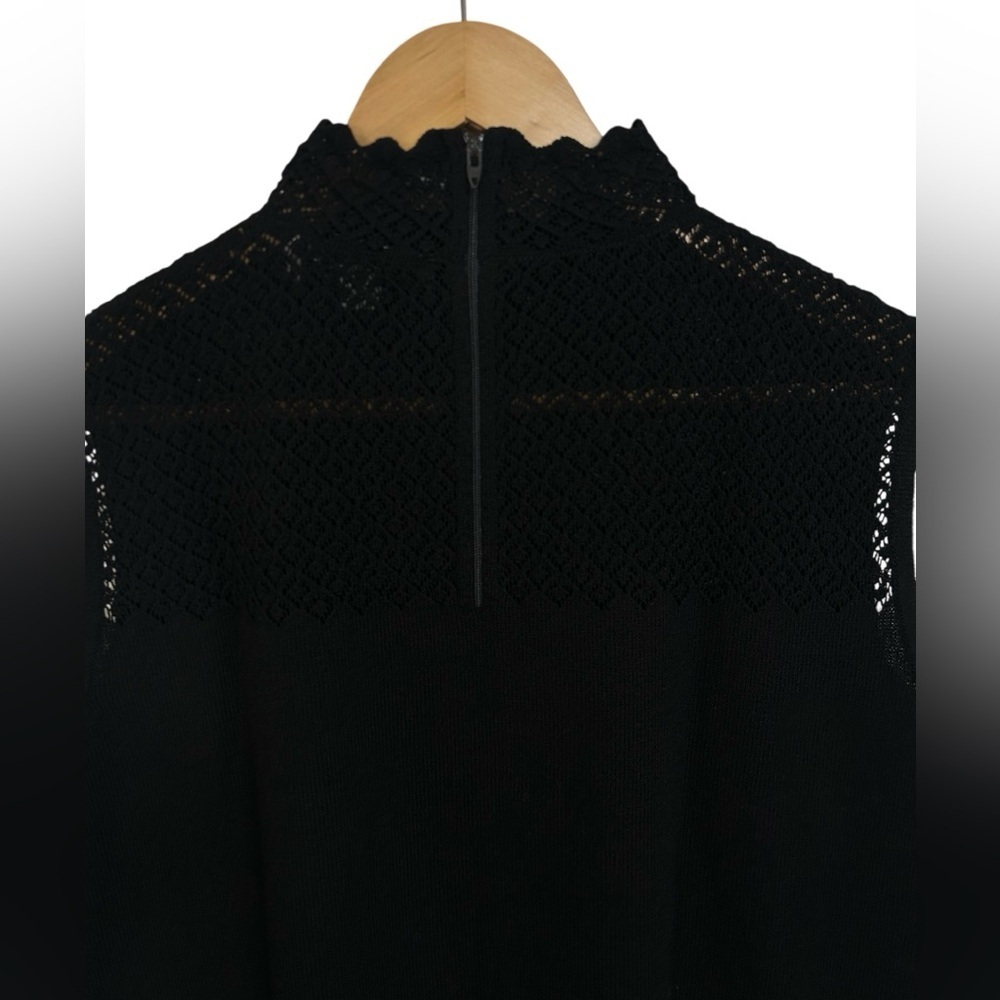 St. John Evening Black Sleeveless Mock Neck Top Size Large - Picture 6 of 7